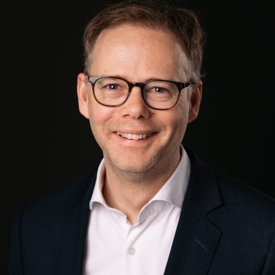 Dealmaker photo