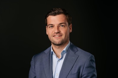 Dealmaker photo