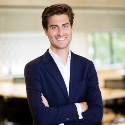 Dealmaker photo