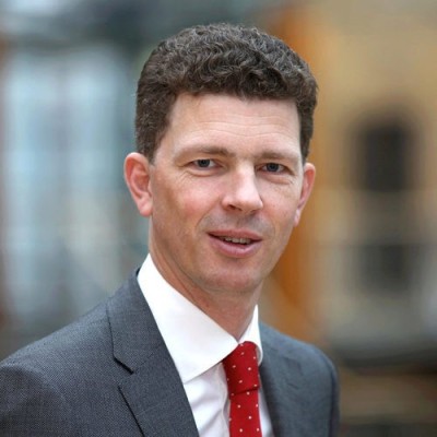 Dealmaker photo