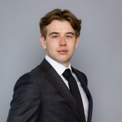 Dealmaker photo