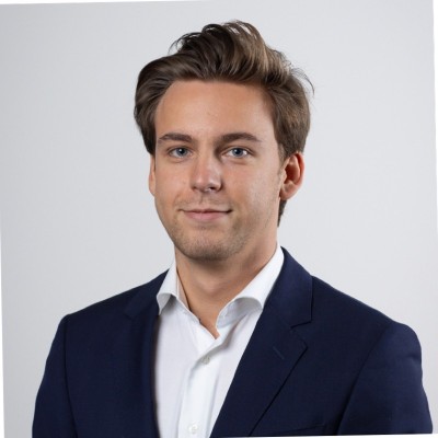 Dealmaker photo