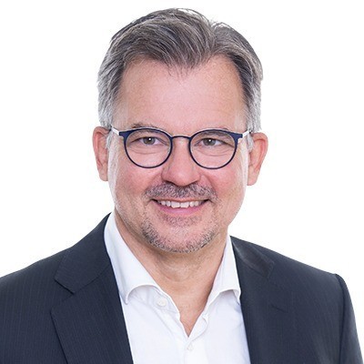 Dealmaker photo