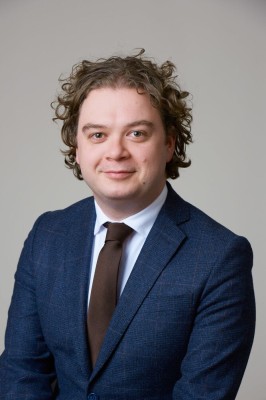 Dealmaker photo