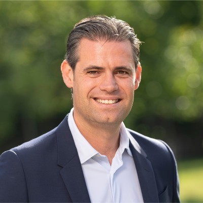 Dealmaker photo