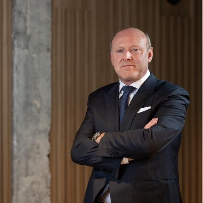 Dealmaker photo