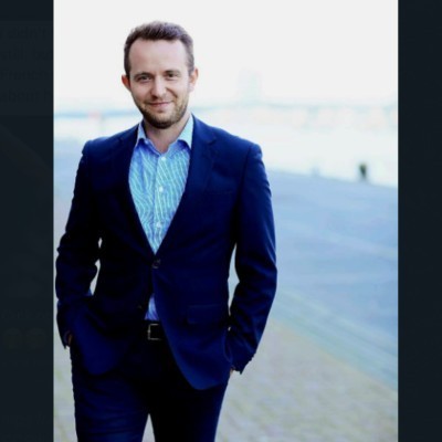 Dealmaker photo