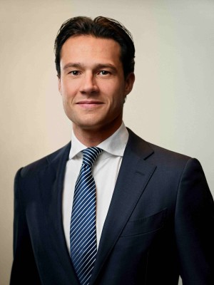 Dealmaker photo