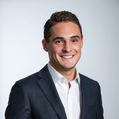 Dealmaker photo