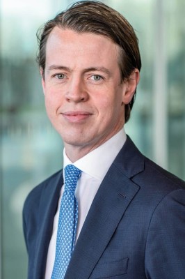 Dealmaker photo