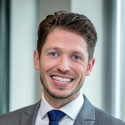 Dealmaker photo