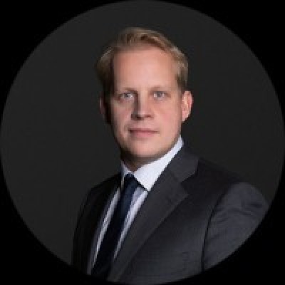 Dealmaker photo