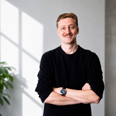 Dealmaker photo