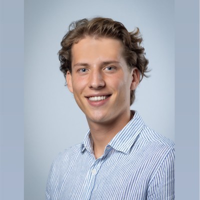 Dealmaker photo