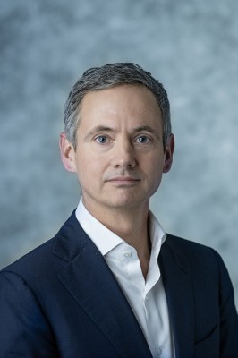 Dealmaker photo