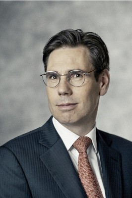 Dealmaker photo
