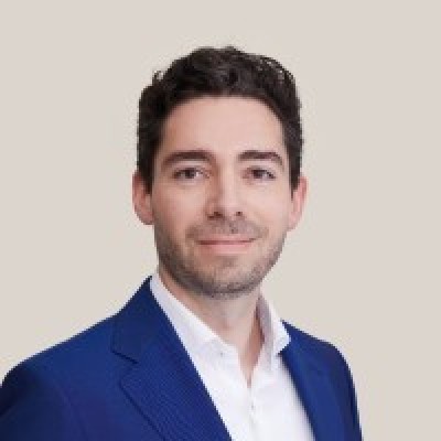 Dealmaker photo