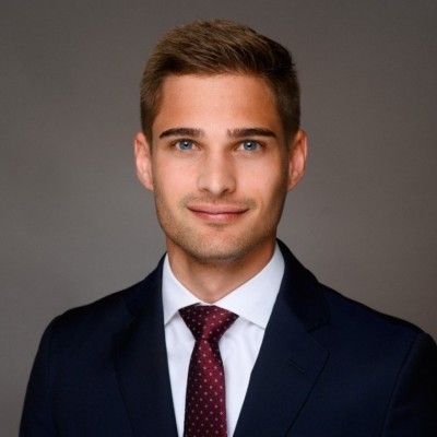Dealmaker photo