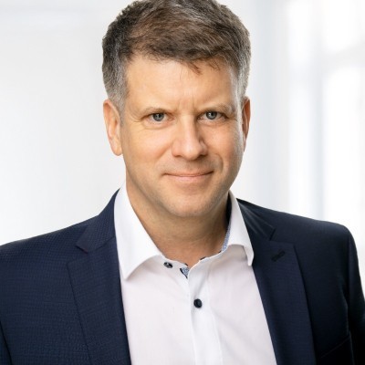 Dealmaker photo