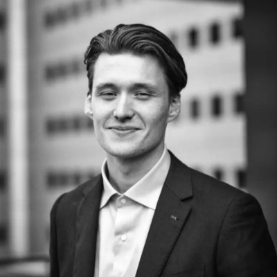 Dealmaker photo