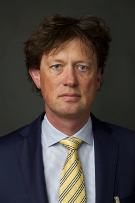Dealmaker photo