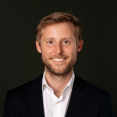 Dealmaker photo