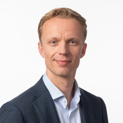 Dealmaker photo