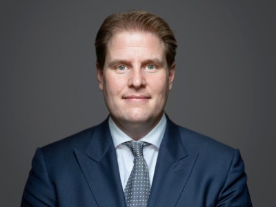 Dealmaker photo