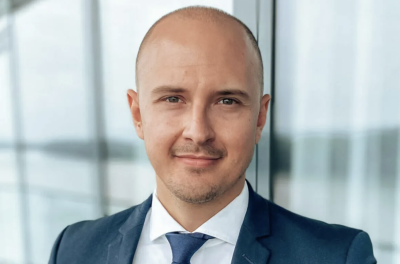 Dealmaker photo