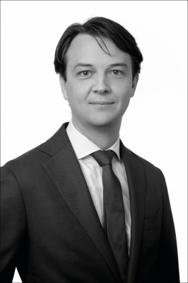 Dealmaker photo
