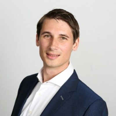 Dealmaker photo