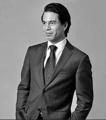 Dealmaker photo
