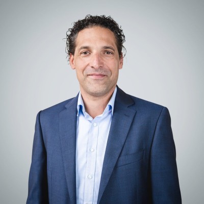 Dealmaker photo