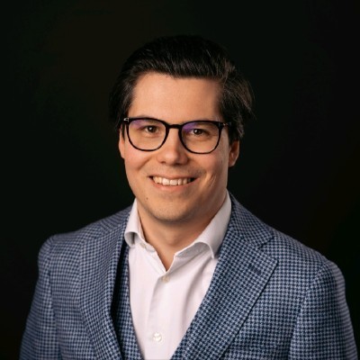Dealmaker photo