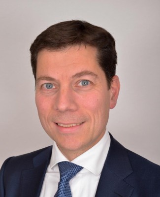 Dealmaker photo