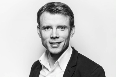 Dealmaker photo