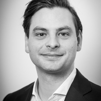 Dealmaker photo