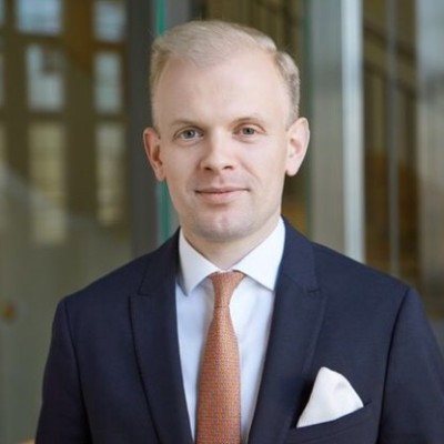 Dealmaker photo