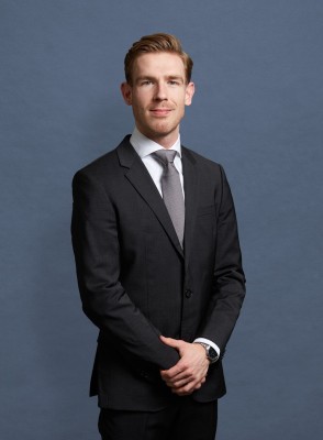 Dealmaker photo