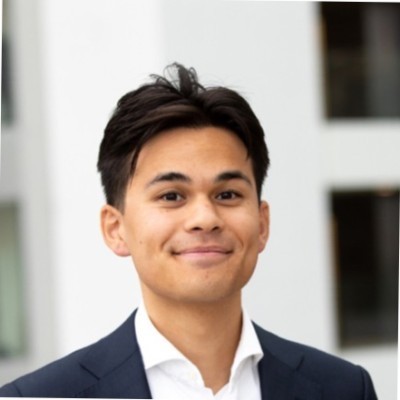 Dealmaker photo