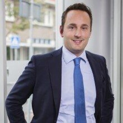 Dealmaker photo