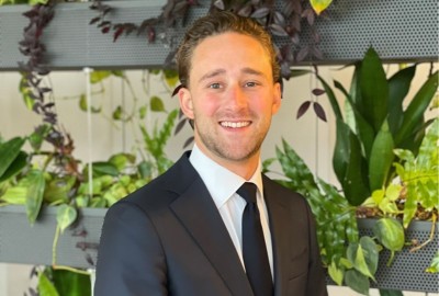 Dealmaker photo