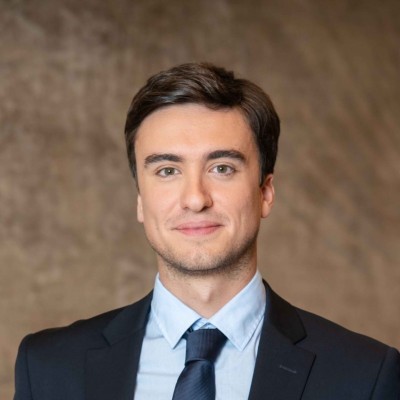 Dealmaker photo