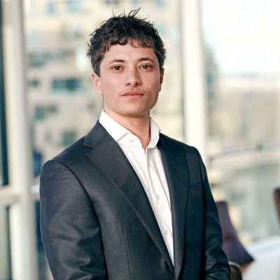 Dealmaker photo