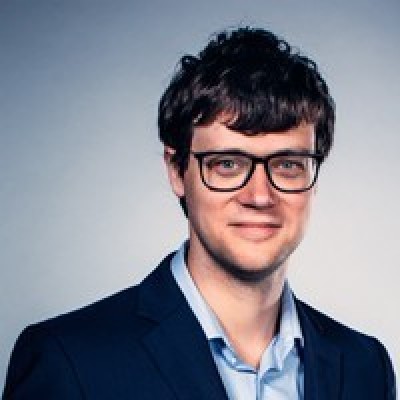 Dealmaker photo