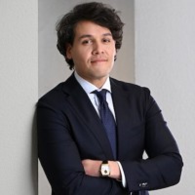 Dealmaker photo