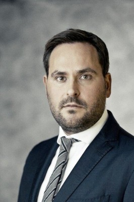 Dealmaker photo