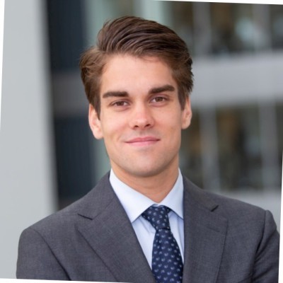 Dealmaker photo