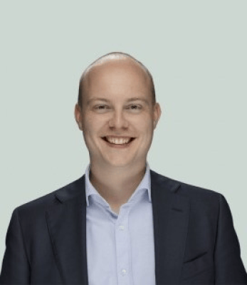 Dealmaker photo