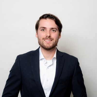 Dealmaker photo